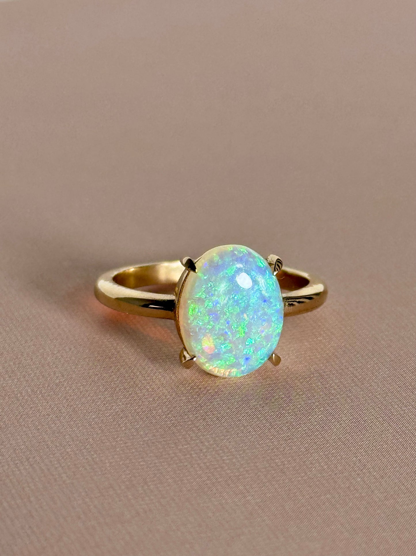 Glitter Opal Claw Ring